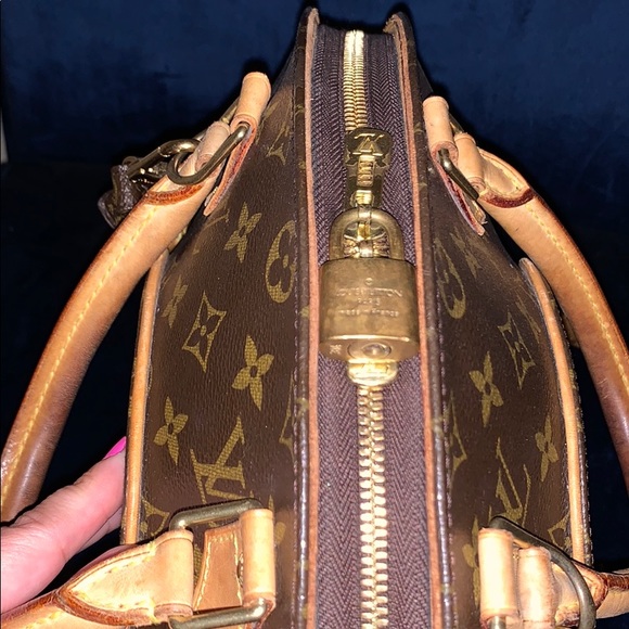 Purse - Picture 5 of 16